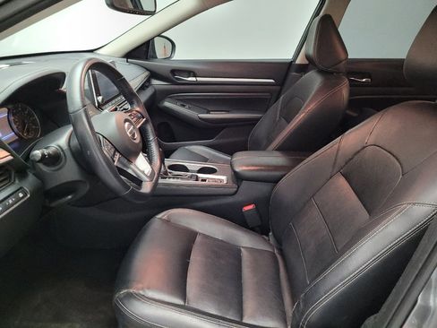 Used 2019 Nissan Altima 2.5 SL FWD image 17