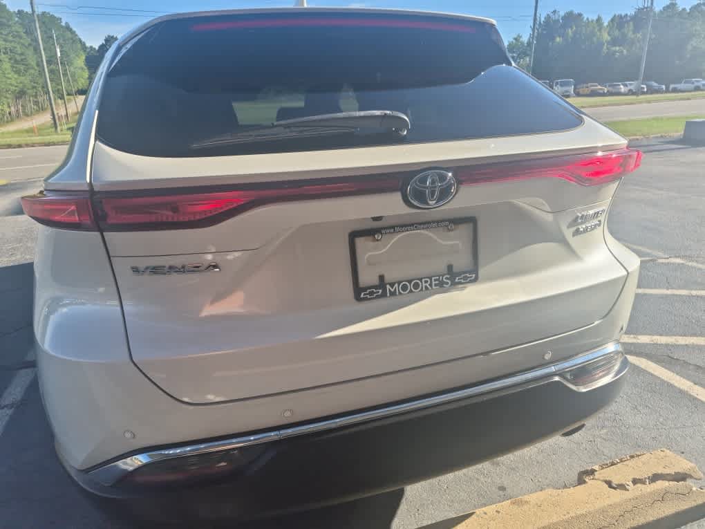 Used 2022 Toyota Venza Limited w/ Advanced Technology Package AWD/4WD image 5