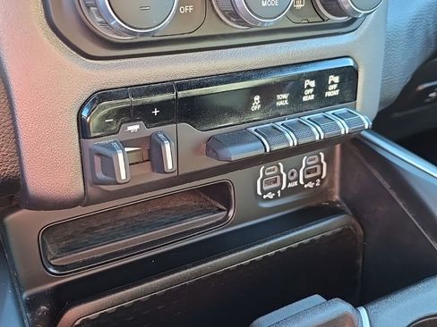 Used 2021 RAM 1500 Big Horn image 29
