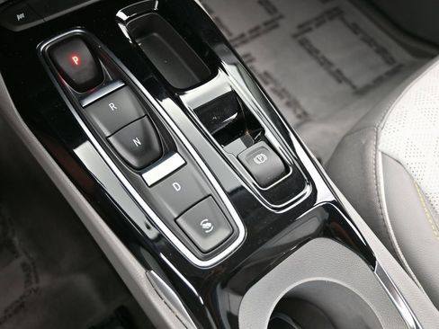 Used 2023 Chevrolet Bolt EUV Premier image 35