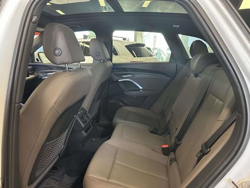 Used 2025 Audi Q5 Premium w/ Convenience Package AWD/4WD image 14