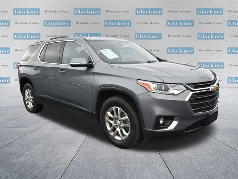 Used 2018 Chevrolet Traverse LT FWD image 3