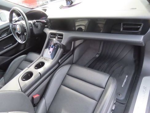 Used 2020 Porsche Taycan 4S image 41