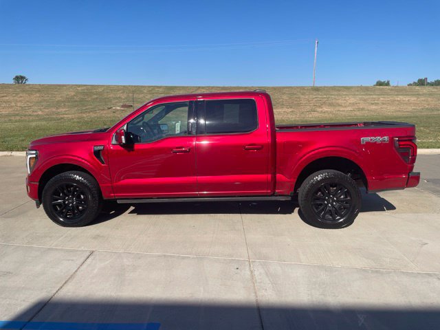 Certified 2024 Ford F150 Platinum w/ FX4 Off-Road Package AWD/4WD image 7