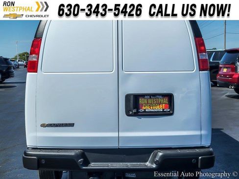 New 2025 Chevrolet Express 3500 Regular Wheelbase w/ Driver Convenience Package image 4