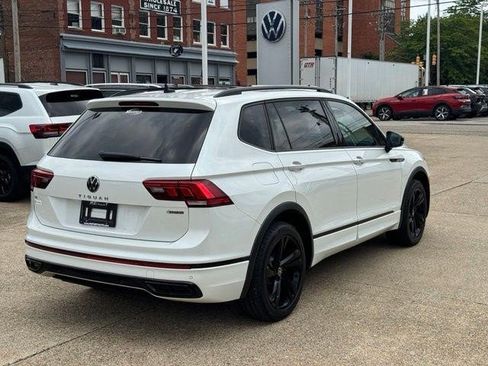 Used 2023 Volkswagen Tiguan SE R-Line AWD/4WD image 5