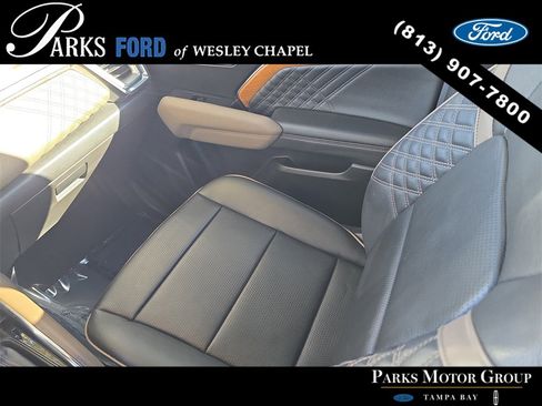 Used 2023 GMC Canyon Denali image 13