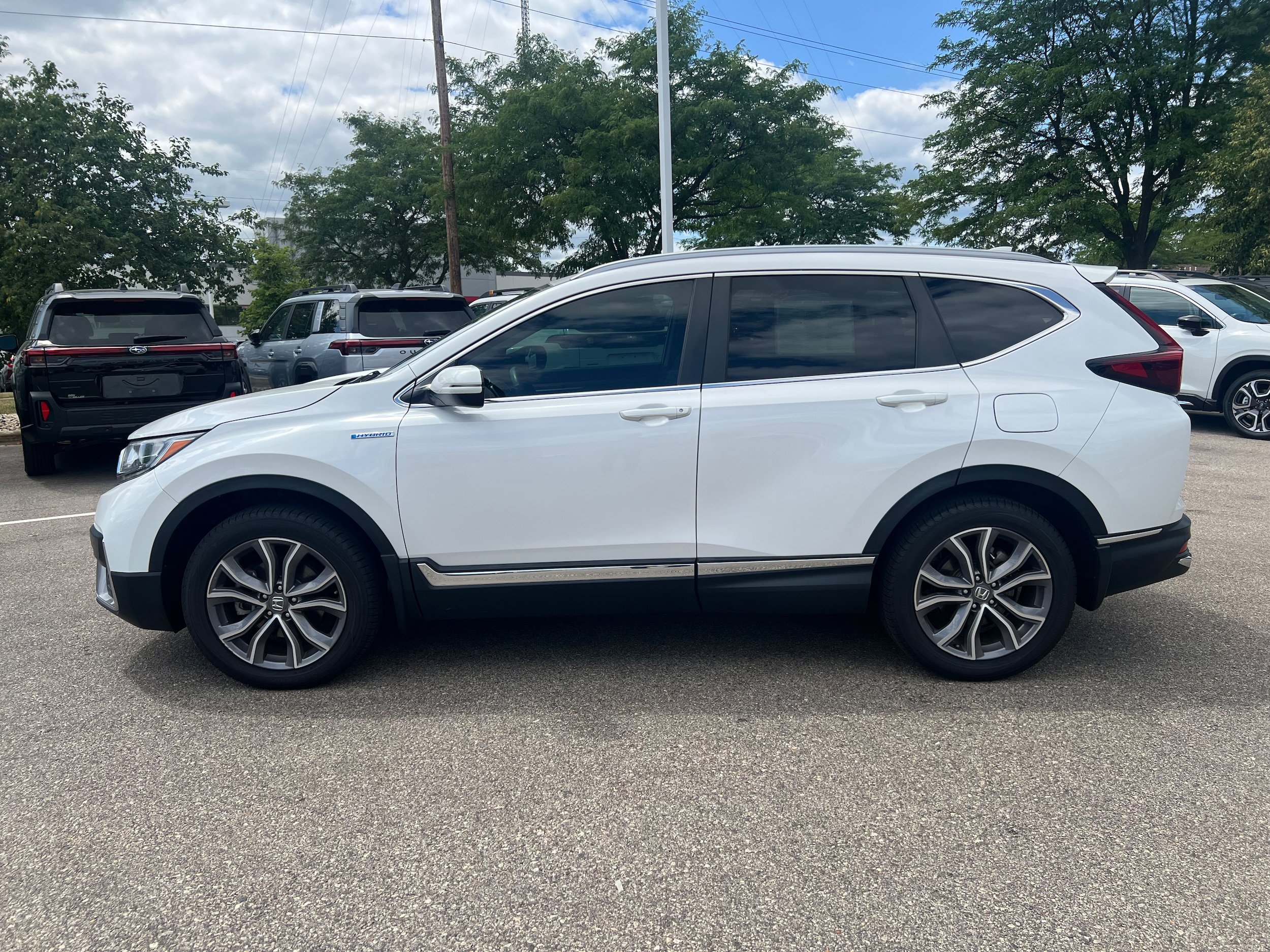 Used 2022 Honda CR-V Touring image 4