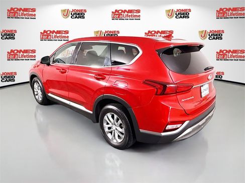 Used 2020 Hyundai Santa Fe SEL image 2