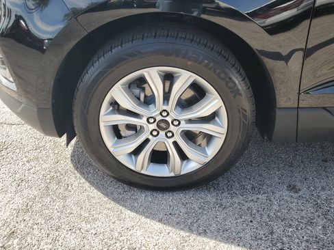 Certified 2024 Ford Edge Titanium image 5