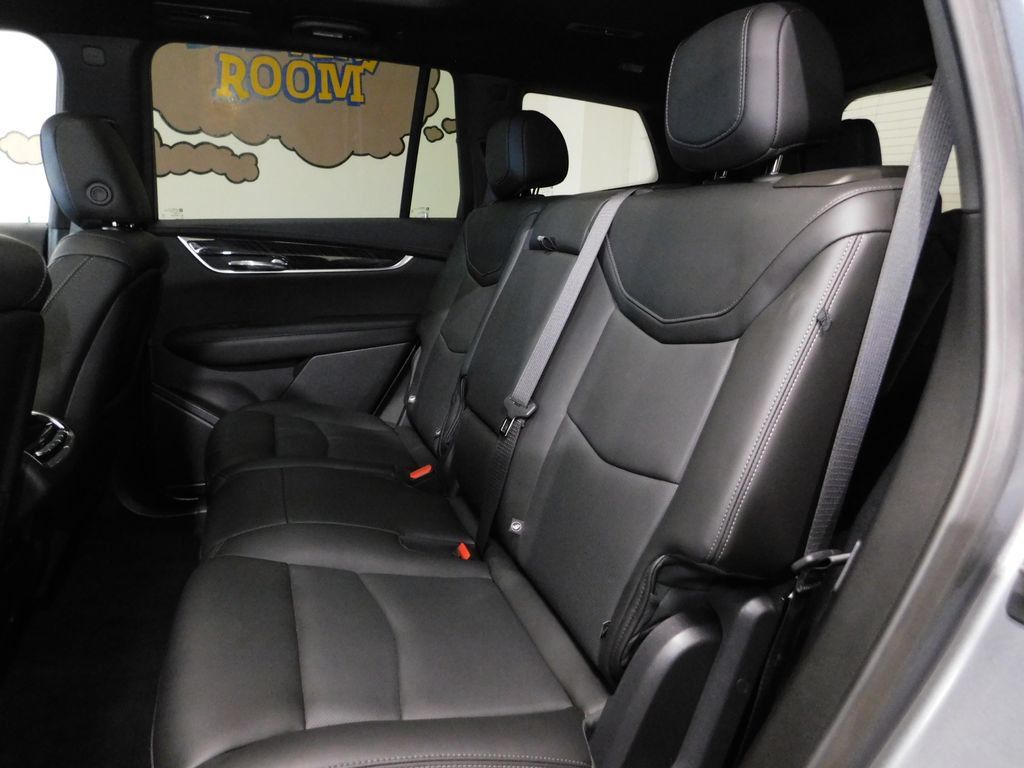 Used 2022 Cadillac XT6 Premium Luxury w/ Technology Package AWD/4WD image 81