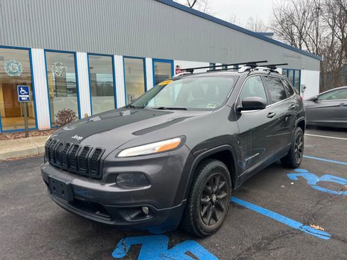 Used 2016 Jeep Cherokee Latitude w/ Safety/Convenience Group image 1
