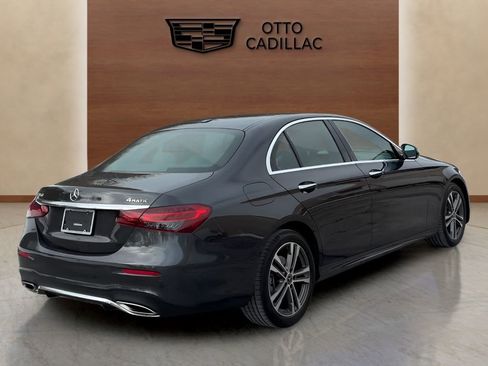 Used 2023 Mercedes-Benz E 350 4MATIC Sedan image 5