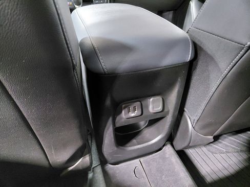 Used 2022 Chevrolet Colorado Z71 image 42