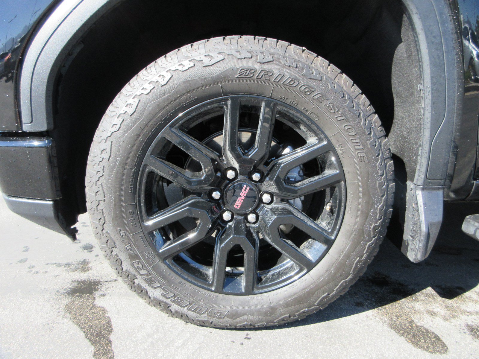 Used 2024 GMC Sierra 1500 Elevation w/ Elevation Premium Package AWD/4WD image 21