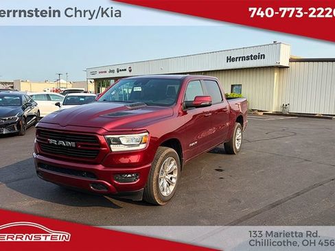 Used 2023 RAM 1500 Laramie AWD/4WD image 3