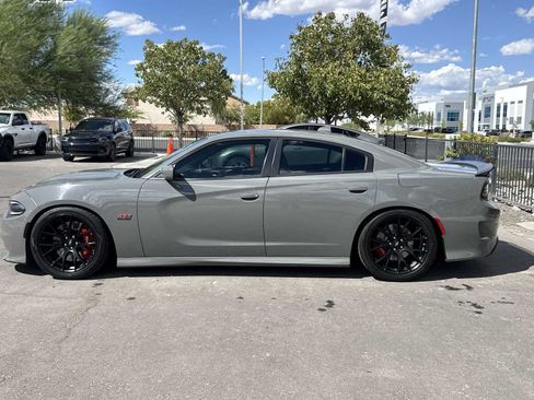 Used 2018 Dodge Charger R/T Scat Pack w/ Dynamics Package RWD image 5