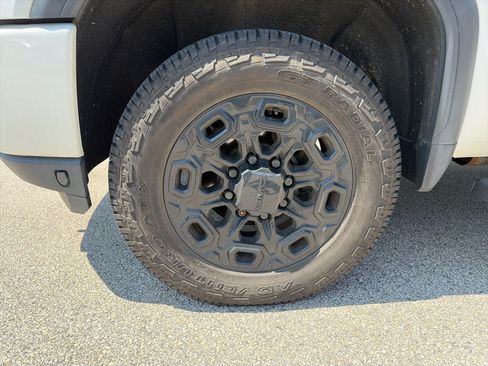 Used 2020 GMC Sierra 2500 Denali w/ Denali Ultimate Package AWD/4WD image 6