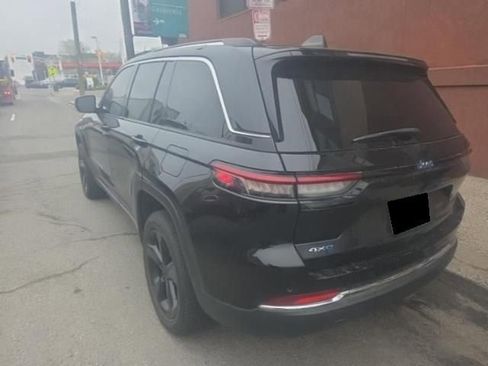 Used 2022 Jeep Grand Cherokee Limited 4xe image 4