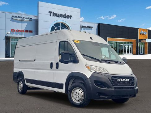 Used 2023 RAM ProMaster 2500 FWD image 1