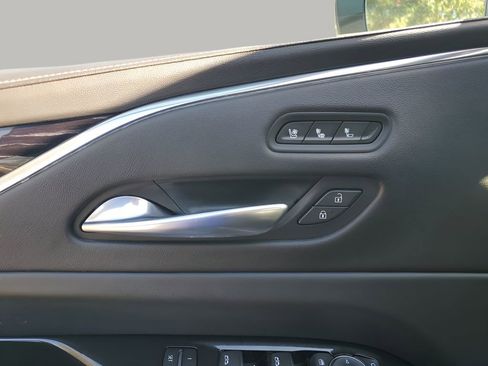 Used 2021 Cadillac Escalade Sport w/ Driver Assist Tech Package image 28