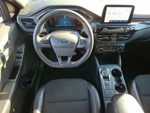 Used 2024 Ford Escape ST-Line image 11