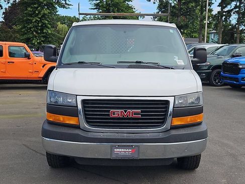Used 2016 GMC Savana 2500 RWD image 2