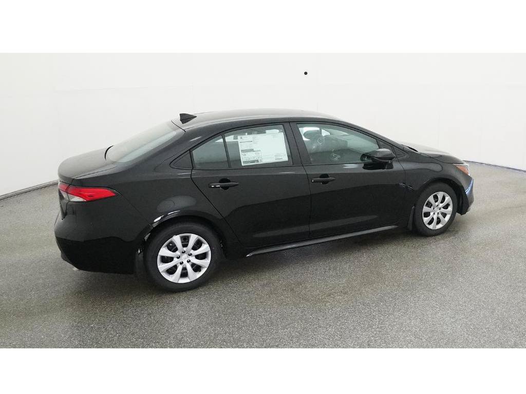 Used 2025 Toyota Corolla LE FWD image 13