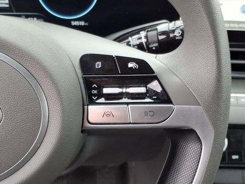 Certified 2024 Hyundai Elantra SEL image 19