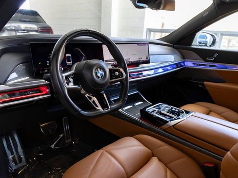 Used 2023 BMW 740i RWD image 16