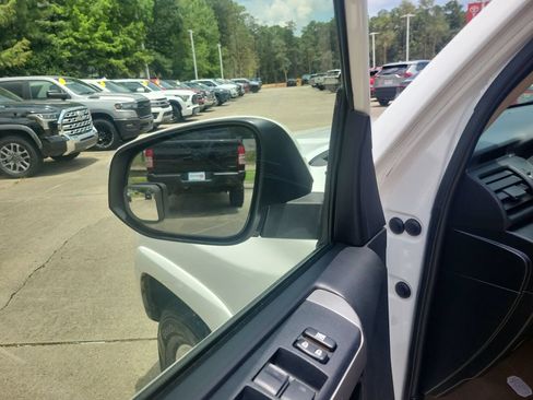 Used 2017 Toyota 4Runner SR5 Premium RWD image 12