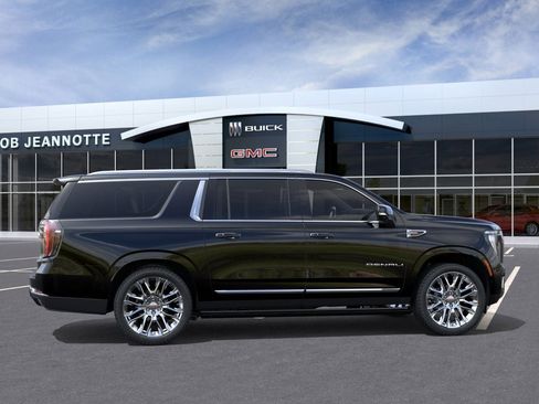 New 2026 GMC Yukon XL Denali w/ Denali Reserve Package image 5