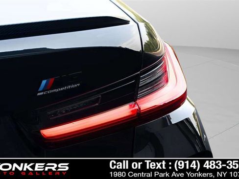 Used 2022 BMW M3 Competition w/ M Carbon Exterior Package image 21
