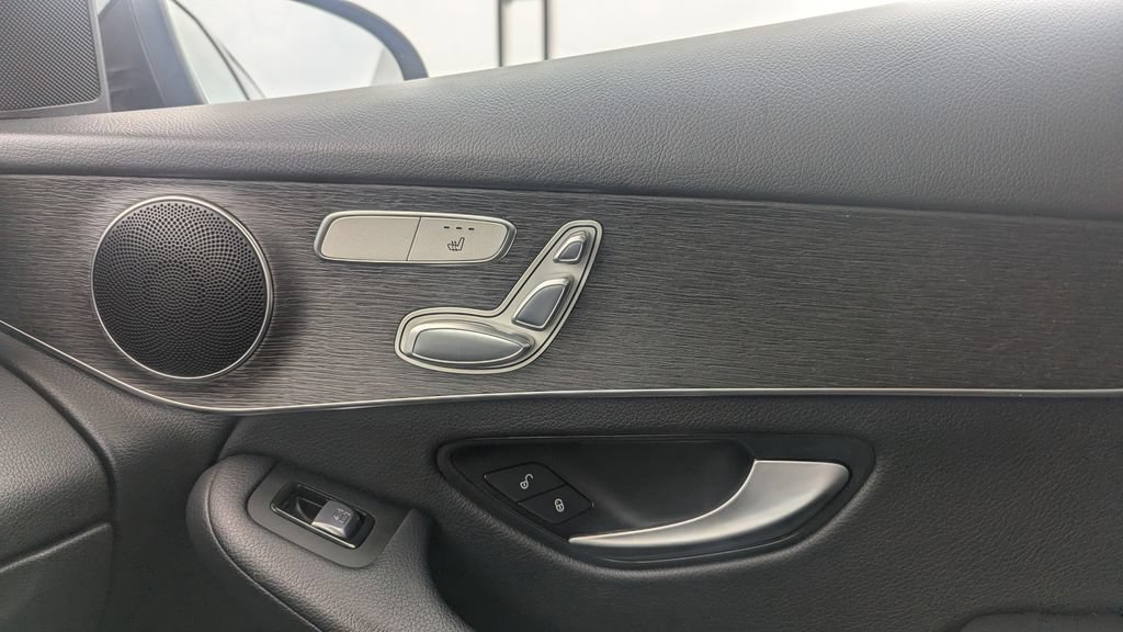Used 2022 Mercedes-Benz GLC 300 4MATIC image 14