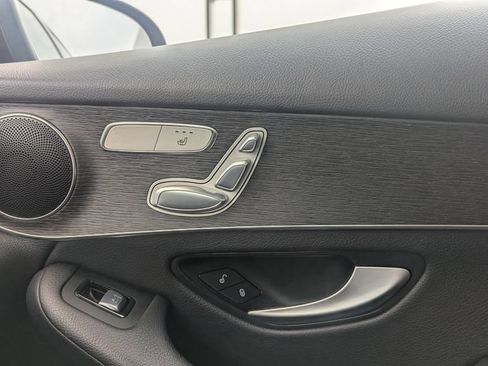 Used 2022 Mercedes-Benz GLC 300 4MATIC image 14