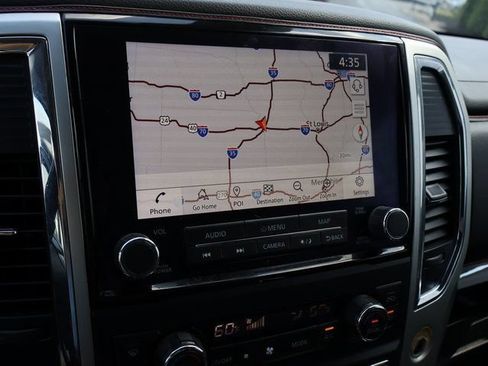 Used 2021 Nissan Titan SV w/ SV Convenience Package RWD image 32