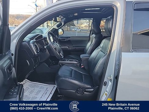 Used 2019 Toyota Tacoma TRD Off-Road image 15