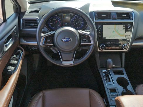 Used 2018 Subaru Outback 3.6R Touring image 14