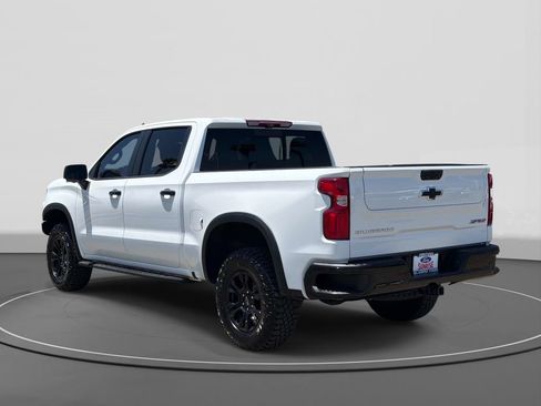 Used 2023 Chevrolet Silverado 1500 ZR2 w/ Technology Package AWD/4WD image 7
