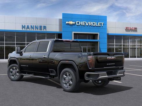 New 2025 GMC Sierra 2500 SLT w/ SLT Premium Package image 18