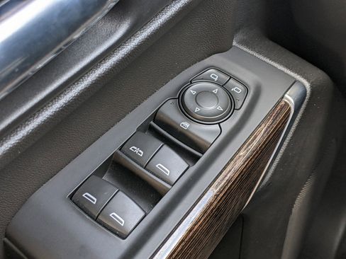 Used 2021 GMC Sierra 1500 SLE image 18