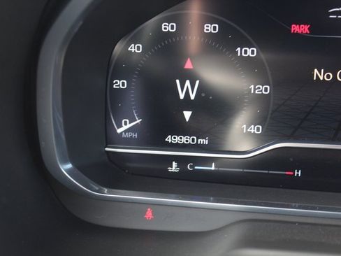 Used 2023 GMC Yukon SLT w/ SLT Luxury Package image 29