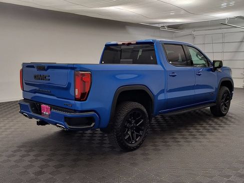Used 2022 GMC Sierra 1500 AT4 w/ AT4 Premium Package AWD/4WD image 9