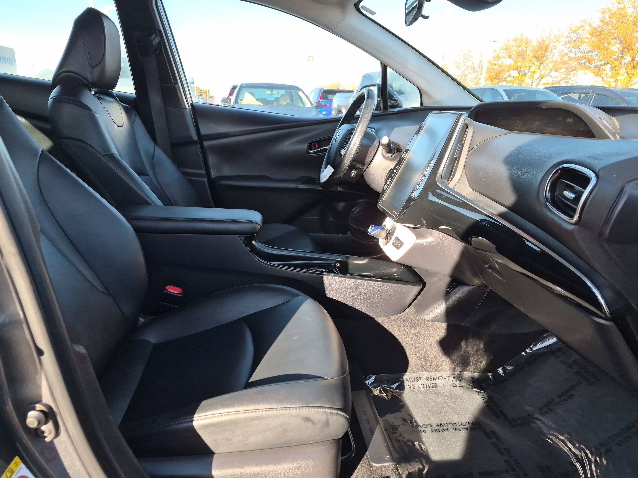 Used 2017 Toyota Prius Prime Premium w/ Carpet Mat Package FWD image 31