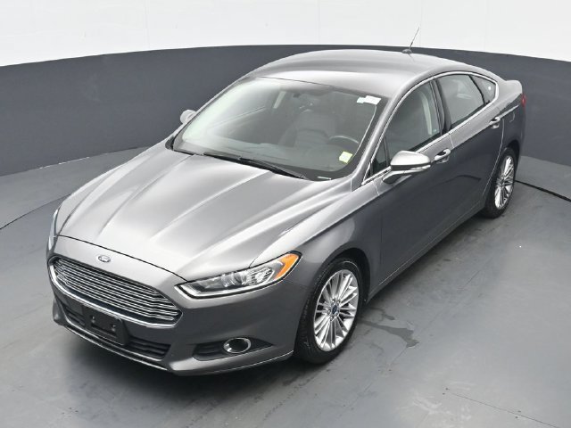 Used 2014 Ford Fusion SE w/ Equipment Group 202A FWD image 30