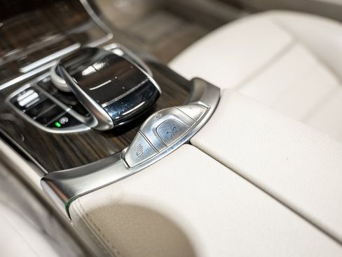 Used 2019 Mercedes-Benz C 300 4MATIC Cabriolet w/ Multimedia Package image 35