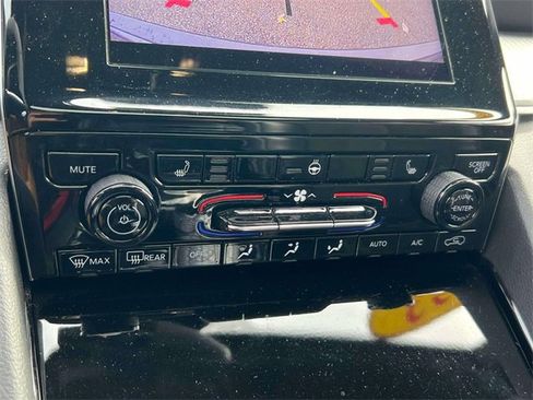 Certified 2023 Jeep Grand Cherokee Altitude image 34