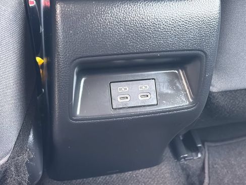 Used 2024 Toyota Corolla LE FWD image 9