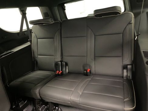 New 2026 Chevrolet Suburban Premier image 26
