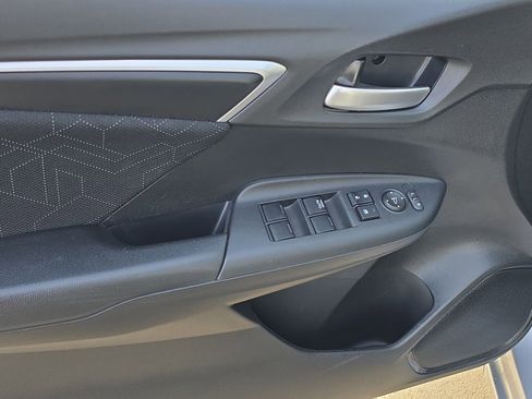 Used 2017 Honda Fit EX image 12